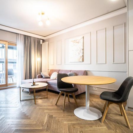 Vipwarsawapartments Sapphire Mennica Residence Exterior photo