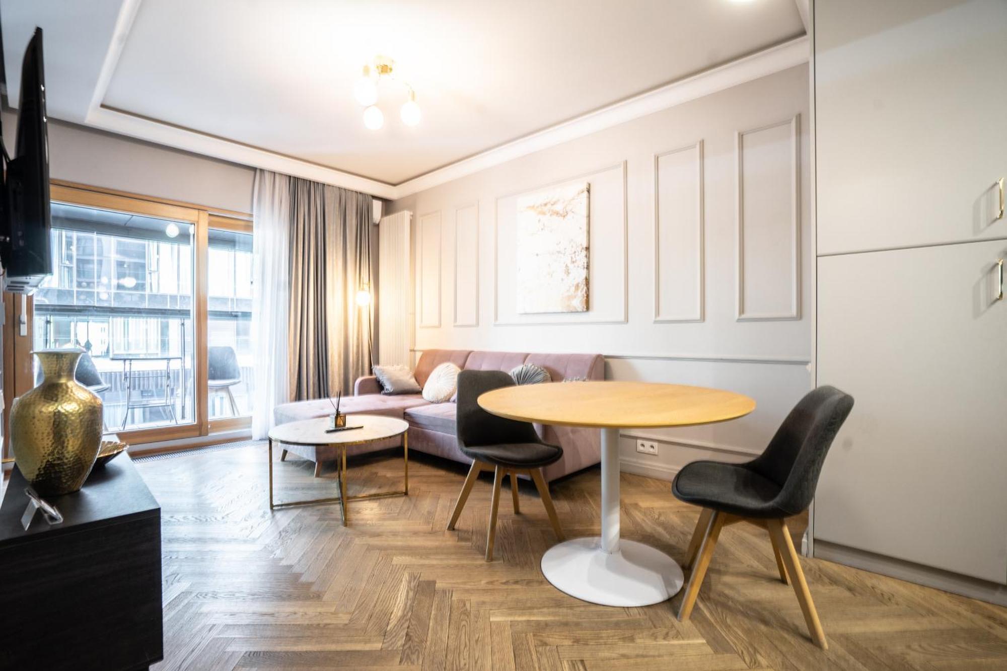 Vipwarsawapartments Sapphire Mennica Residence Exterior photo