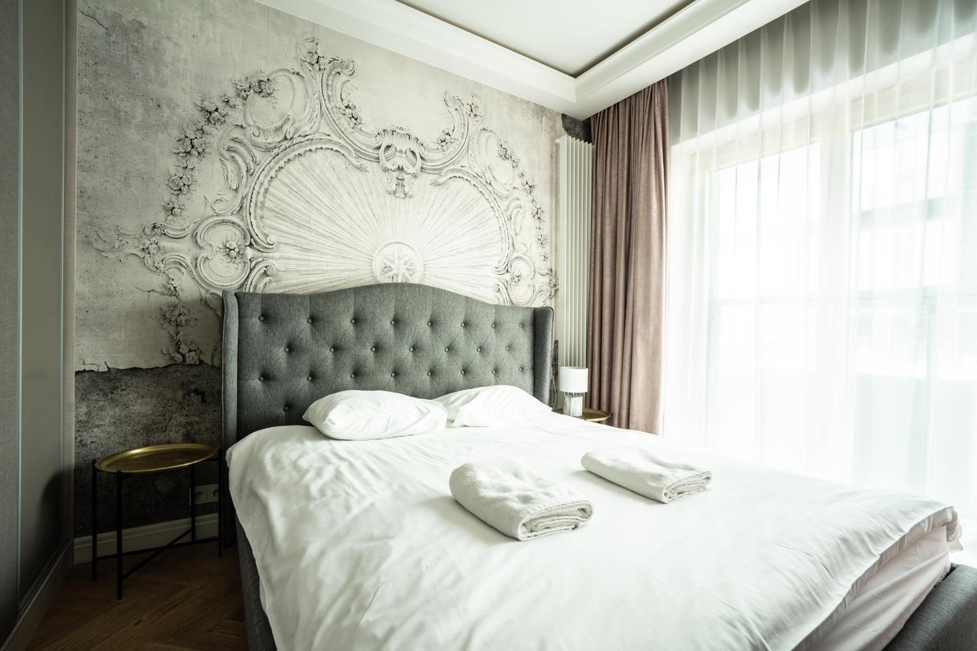 Vipwarsawapartments Sapphire Mennica Residence Exterior photo