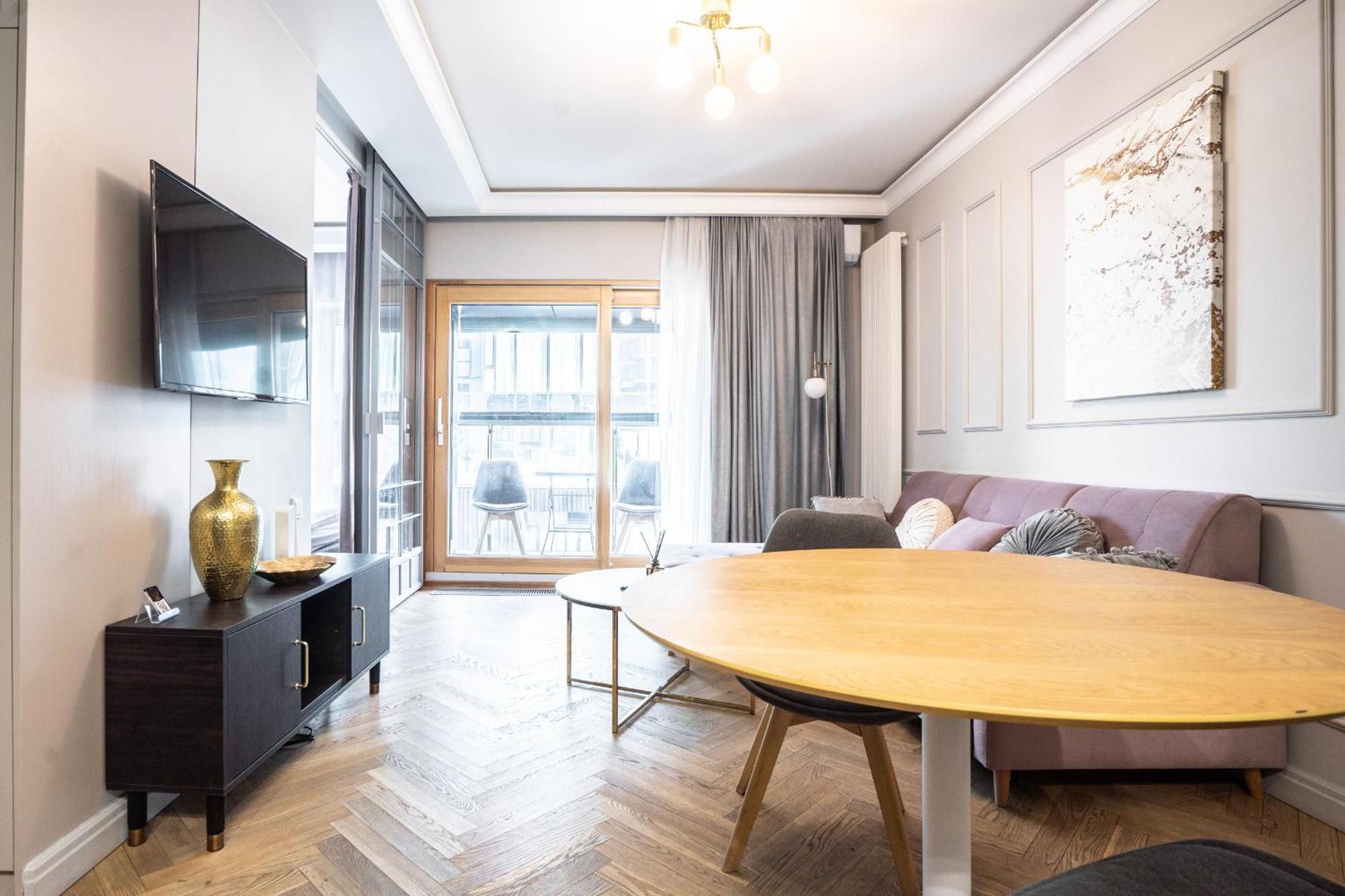 Vipwarsawapartments Sapphire Mennica Residence Exterior photo